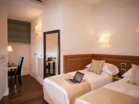 Tridente Suites Hotels near Globe Theatre