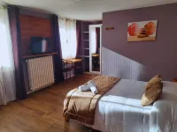 Le Catalan - Hôtel et Appartements Hotels in La Cabanasse