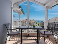 Paradise Hotels in Volvi