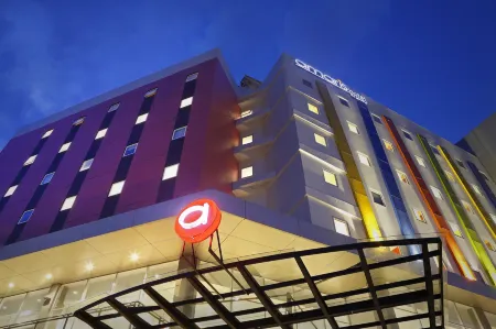 Amaris Hotel Palembang Отели в г. Палембанг