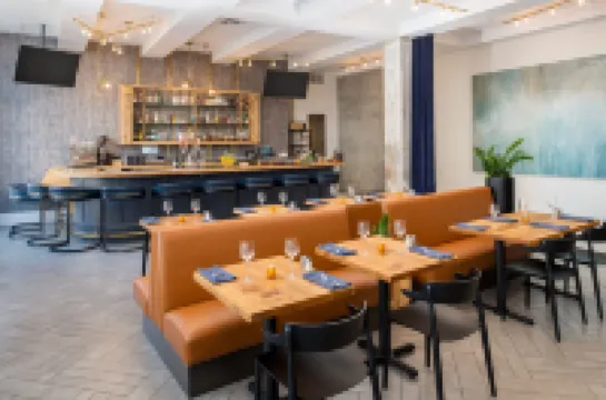 Hi-Lo Hotel, Autograph Collection