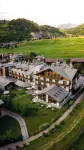 Montana Lodge & Spa, by R Collection Hotels Hotels in 
