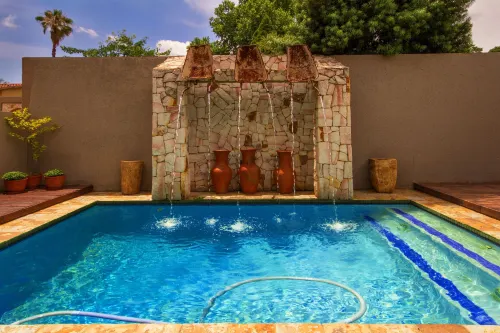 Africlassic River Lodge- Rivonia - Pensionat