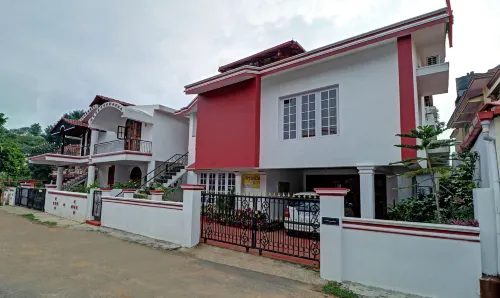 Treebo Avyukta Stay 5 Min to Madikeri Fort - 무료 와이파이