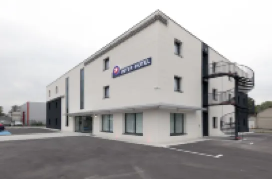 Glassy Hotel, the Originals City, Marne-la-Vallée Est, Meaux Hotels in Meaux