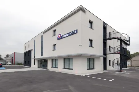 Glassy Hotel, the Originals City, Marne-la-Vallée Est, Meaux Отели рядом с достопримечательностью «Museum of the Great War in Meaux»