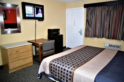 4 Star Motel Hotels near Dr. Martin Luther King Jr. Shopping Center