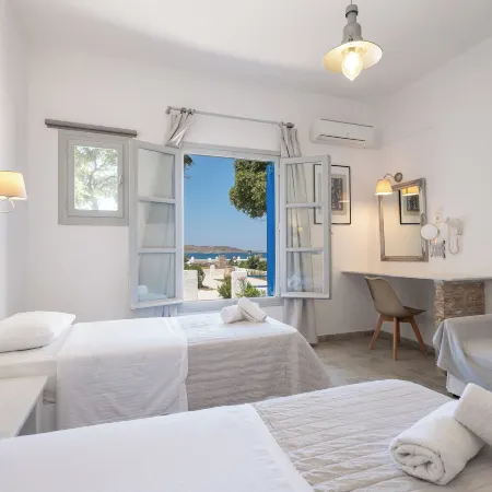 Naoussa Hotel Paros by Booking Kottas