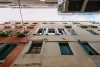 Dimora Capuleti Hotel a 