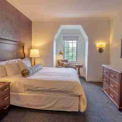 Morris Inn at Notre Dame Rooms