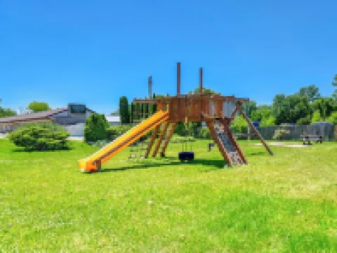 The Gables Inn Hotels in Sarnia