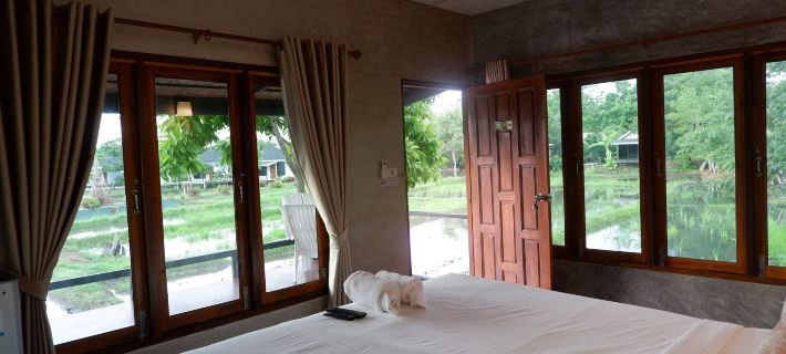 Nok Chan Mee Na Hotels in Chom Thong