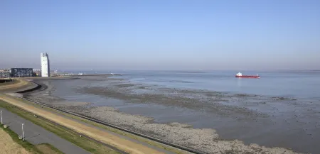 Churchill hotel Terneuzen Отели в г. Борселе