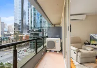 ReadySet Apartments at Southbank Condos Hotels in Southbank