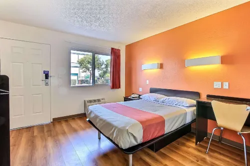 Motel 6 Campbell, CA - San Jose Hotels in Campbell