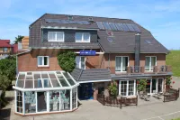 NordseeResort Hotel & Suite Arche Noah Hotels in Wangerland