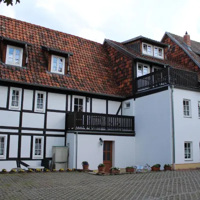 Alter Topf Hotels near Old Town