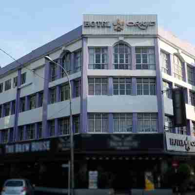 오키드 인 푸총 Hotel Exterior