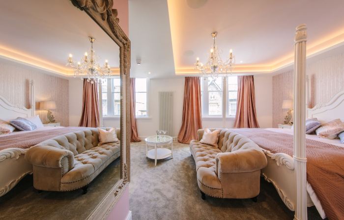 Absoluxe Suites