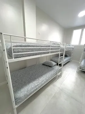 Hostel Oasis Hotel in zona Parque Emperatriz Maria de Austria