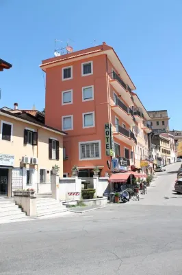 Hotel la Villa Hotels in Giuliano di Roma