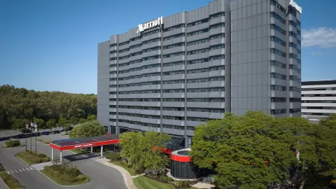 Teaneck Marriott at Glenpointe in Teaneck