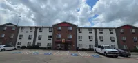 Super 8 by Wyndham Irving DFW Airport/South Hotels in Irving