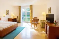 Churfuerstliche Waldschaenke Hotel di Ottendorf-Okrilla