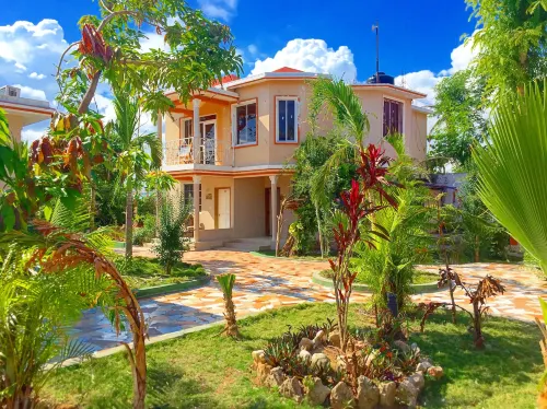 Villa Mimosa Hotels in Cacor