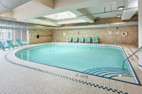 The Falls Hotel & Inn - piscina