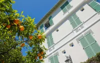 Emeraude Résidence Hotelière Hotel dekat Notre-Dame de Bon Port