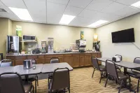 Quality Inn & Suites Thompson Hotels in Thompson