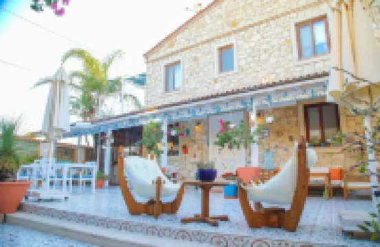 Alacatı Leylak Hotel