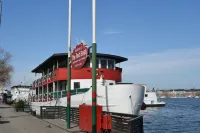 Den Röda Båten Hotels in 