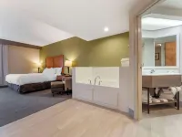 Comfort Inn & Suites LaVale - Cumberland Hotels in La Vale