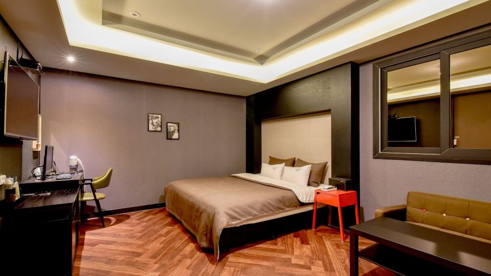 French Code Hotel