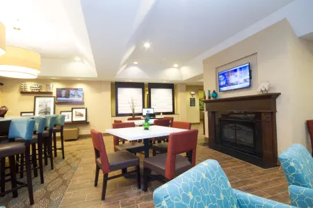 Hampton Inn Marshall Отели в г. Маршалл