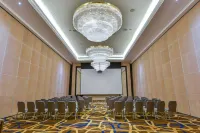 Royal Saray Resort Hotels in Seef