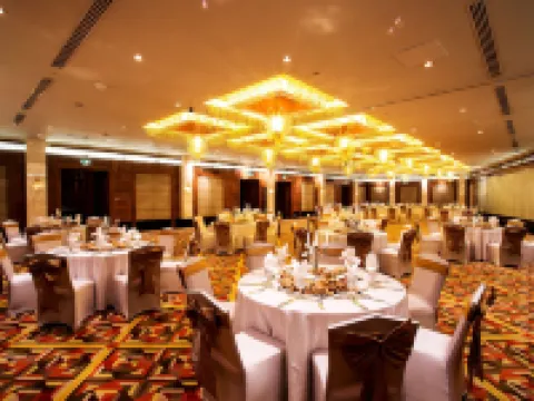 โรงแรม ฮอลิเดย์ อินน์ คูเวต บาย IHG โรงแรมในSalmiya