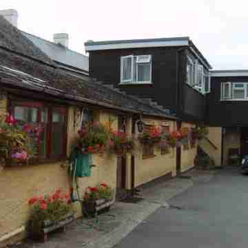 Borderers Inn Hotel Exterior