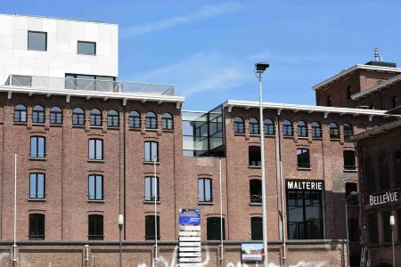 Hôtel Belvue Отели в г. Моленбек-Сен-Жан