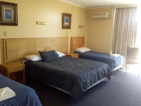 Desert Sand Motor Inn