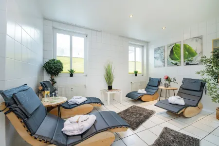 Hotel Kaiserhof Eisenach Отели в г. Айзенах