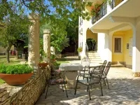 Lovely Apartment No.1 in Liznjan Hotel di Liznjan