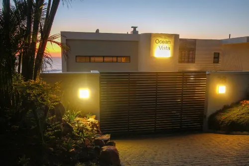 Ocean Vista Boutique Guest House - Pools