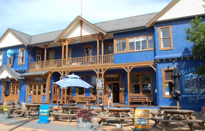 The Blue Pub