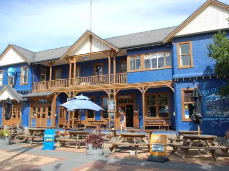 The Blue Pub Отели в г. Метвен