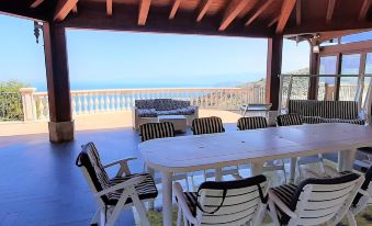 Divine Holiday Home in Giosa Marea with Sauna & Hot Tub