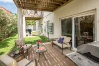 Rain Dancer Hotels in South Padre Island