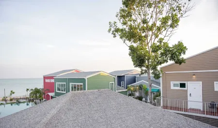 Seaman Resort Отели в г. Пхетчабури
